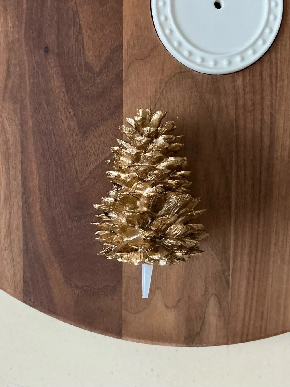 Large Gold Autumn Pinecone Platter Decoration 🌲